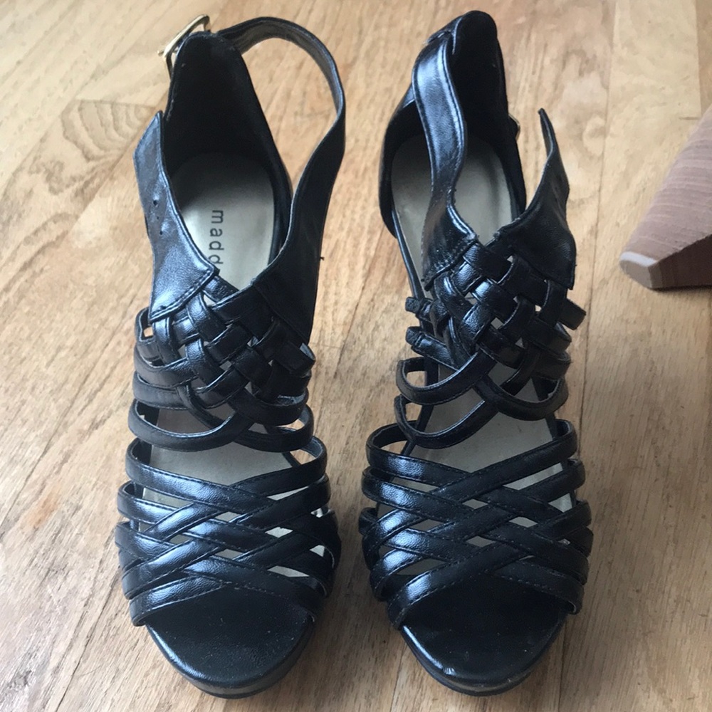 Black strappy heel